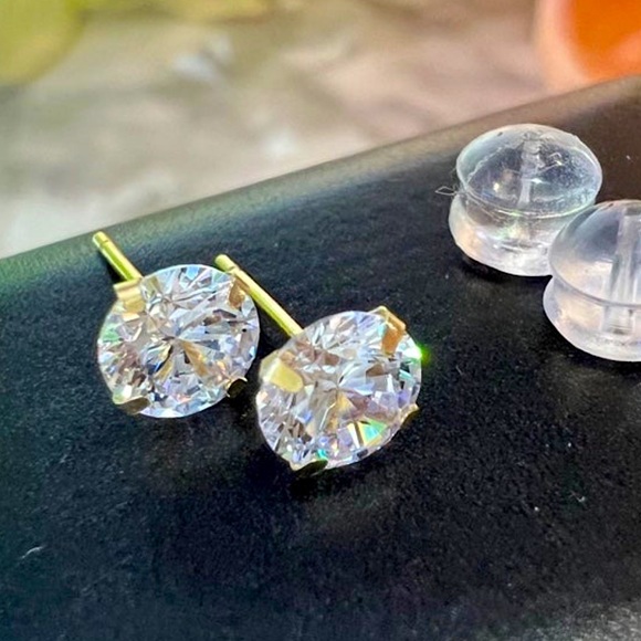 New! Round Cut Diamond Studs set in Solid 10K Gold. Brand new 4 prong setting - Picture 13 of 15